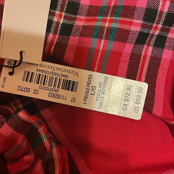 Victoria’s Secret plaid pajamas with scrunchie - Picture 5 of 5